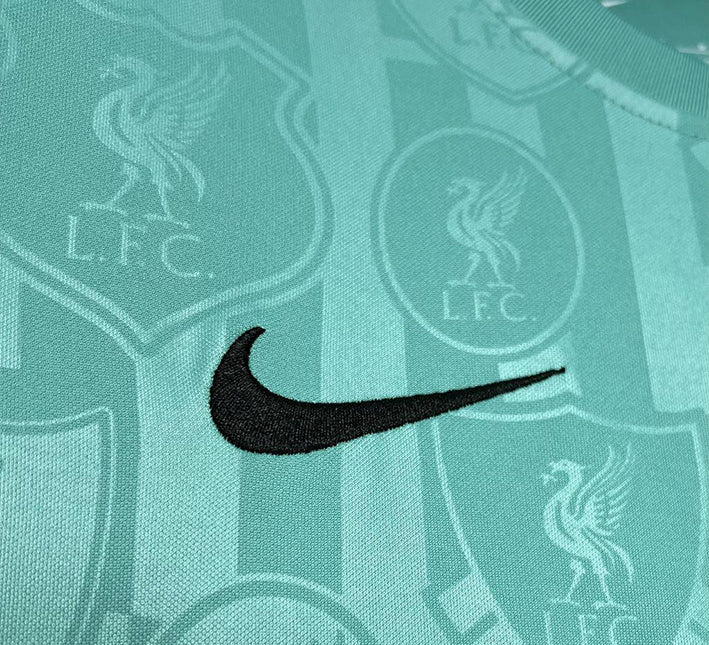 haut-de-training-liverpool-rouge-pour-entrainement Top de treino Liverpool vermelho para treino