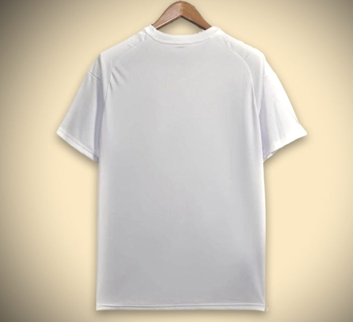 Maillot de foot Real Madrid blanc motif dragon collection concept édition limitée