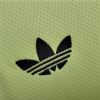 MAILLOTREALMADRID2425gardienvertadidas.jpg Camisola Real Madrid Guarda-Redes Edição Verde 2024-2025 vista de perfil