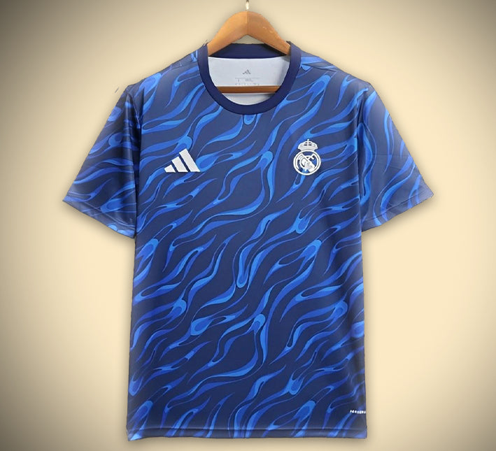 maillot-concept-real-madrid-special-edition-bleue-2526 Camisola Conceito Real Madrid Edição Especial Azul 2526