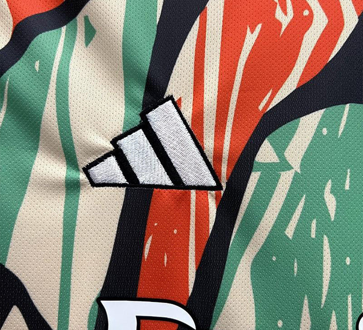 camisola de futebol Arsenal pré-jogo 2425