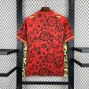 vetement-sport-portugal-avec-imprime-floral-2025 vestuário desporto Portugal com estampa floral 2025