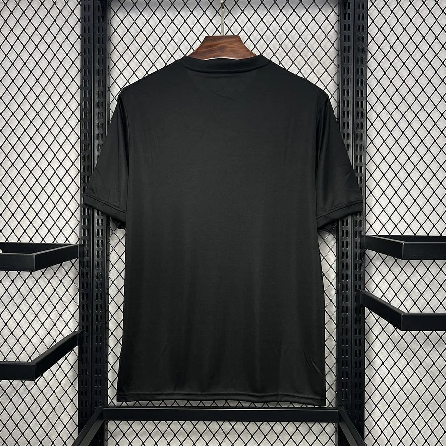 maillot-noir-style-bresil-saison-20242025 maillot noir style Brésil saison 20242025
