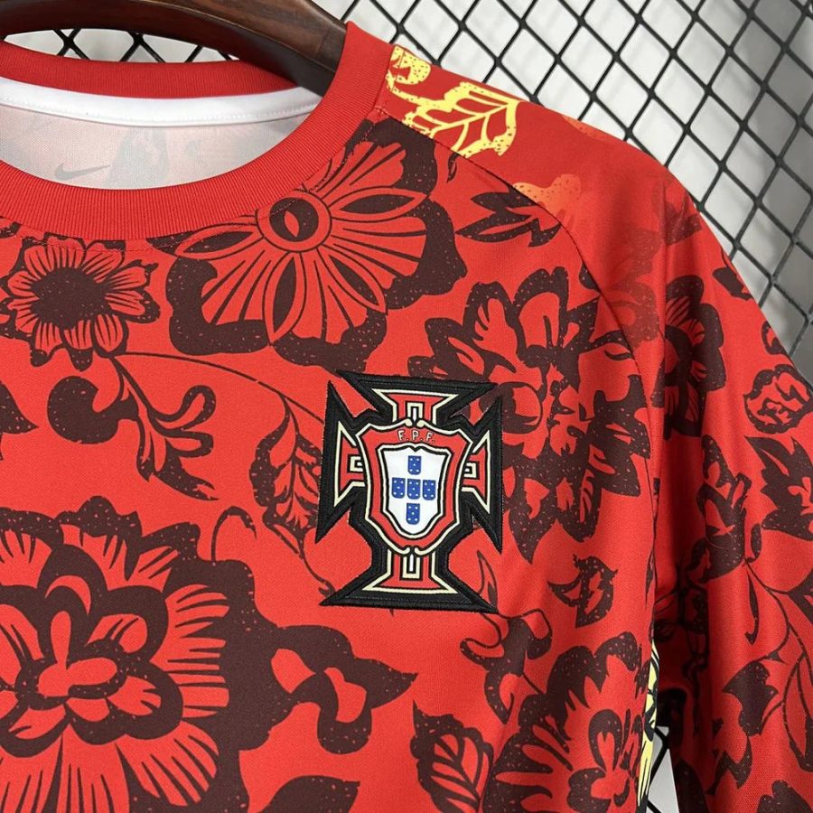 maillot-de-football-portugal-avec-motif-fleurs-2025 camisola de futebol Portugal com motivo flores 2025