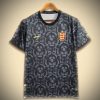 maillotangleterrecommanoir-1.jpg Camisola Concept Inglaterra Edição Comma Preto 2024 vista de frente