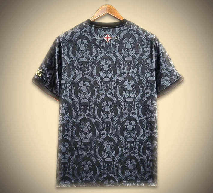 maillotangleterrecommanoirdos.jpg Camisola Concept Inglaterra Edição Comma Preto 2024 vista de trás