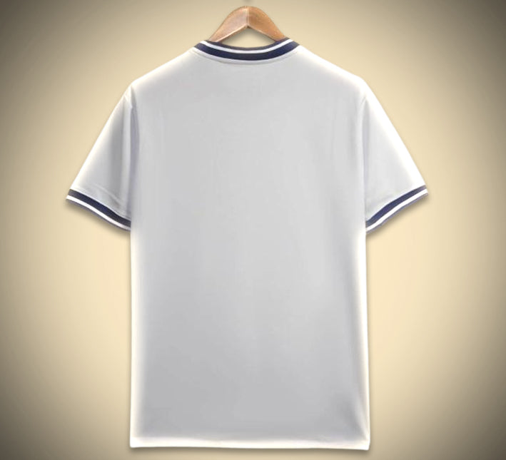 maillotangleterreconceptdos.jpg Camisola Concept Inglaterra 2024 vista de trás