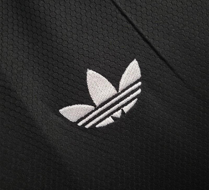 Camisola de futebol Arsenal preta edição conceito época dois mil e vinte e quatro oitenta e cinco