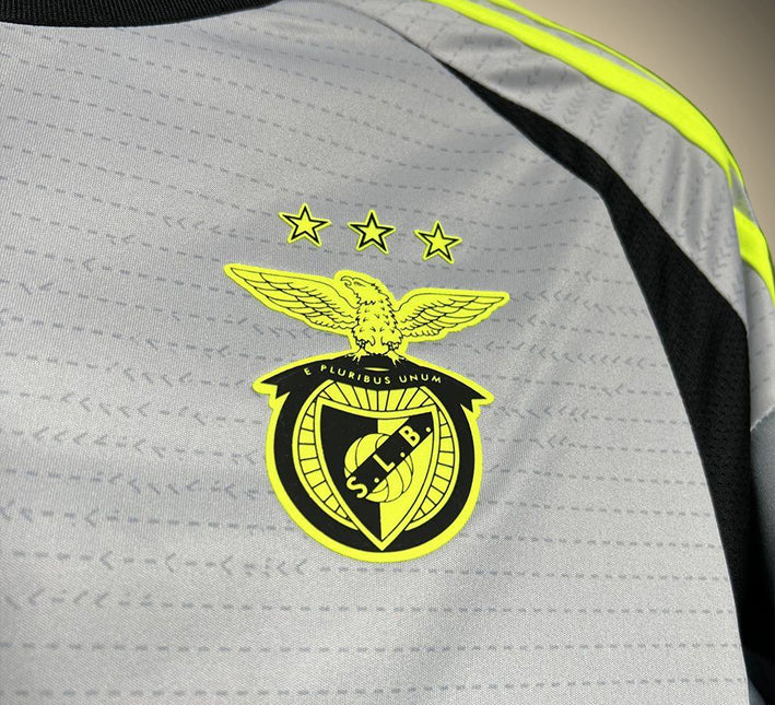 tenue-benfica-third-2024-2025-maillot-club-portugais-nouvelle-collection tenue Benfica third 2024 2025 maillot club portugais nouvelle collection