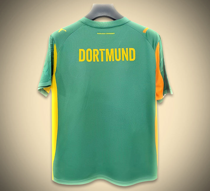 maillotbvbvertdos.jpg Camisola Concept Borussia Dortmund Edição Alternativa 2025-2026 vista de perfil