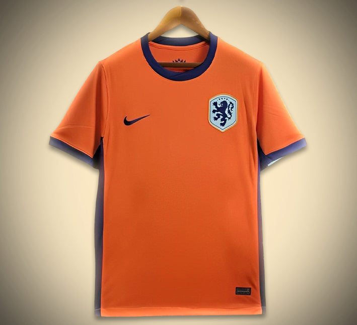 maillotpaysbasesxterieur-1.jpg Camisola Países Baixos Principal 2024-2025 vista frontal