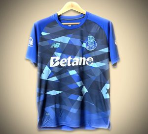 Tshirt d échauffement FC Porto thème Halloween collection 2425