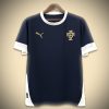maillotportugalblueconcept-1.jpg Camisola Portugal Treino Azul Marinha 2024-2025 vista frontal