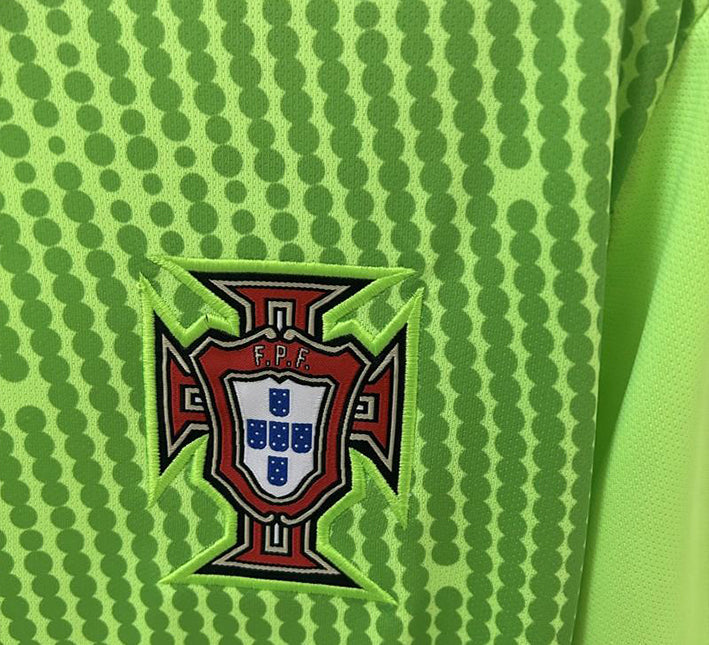 maillotportugalvertlogo.jpg Camisola Portugal Guarda-Redes Verde 2024-2025 vista lateral