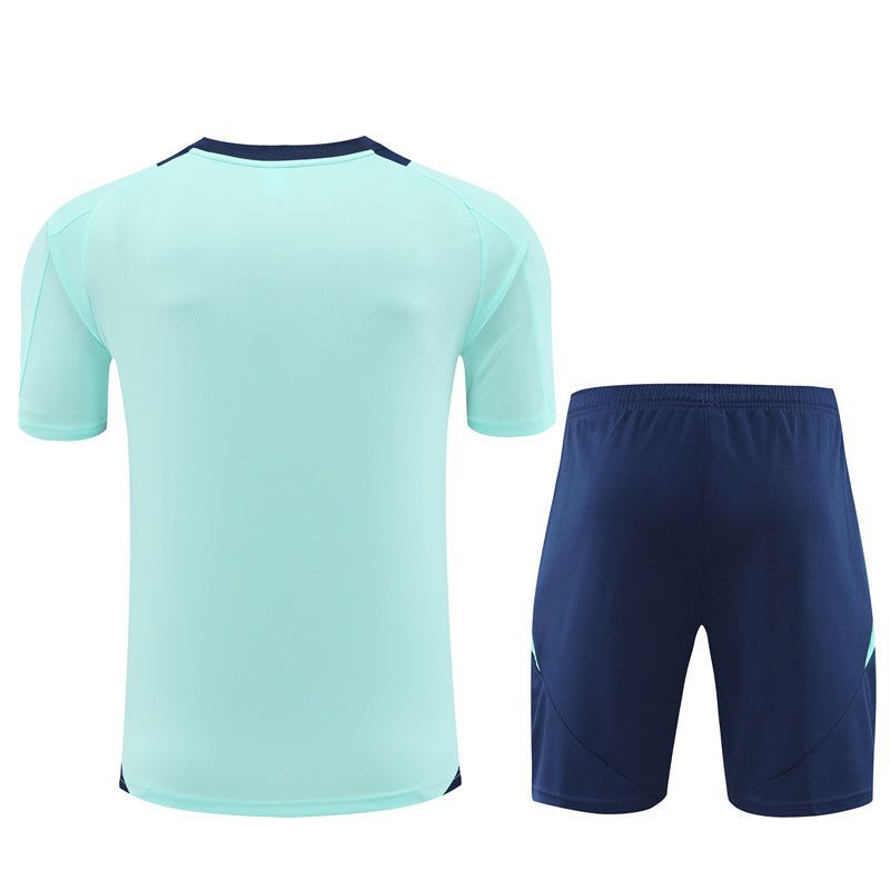 Conjunto camisola e calções Arsenal época 2024 2025 equipamento principal vermelho e branco