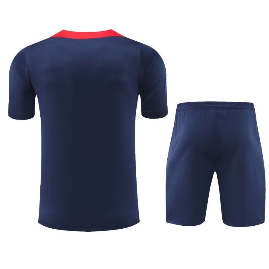 Conjunto de camisola e calção Atlético Madrid época 2024 2025 equipamento principal vermelho e branco