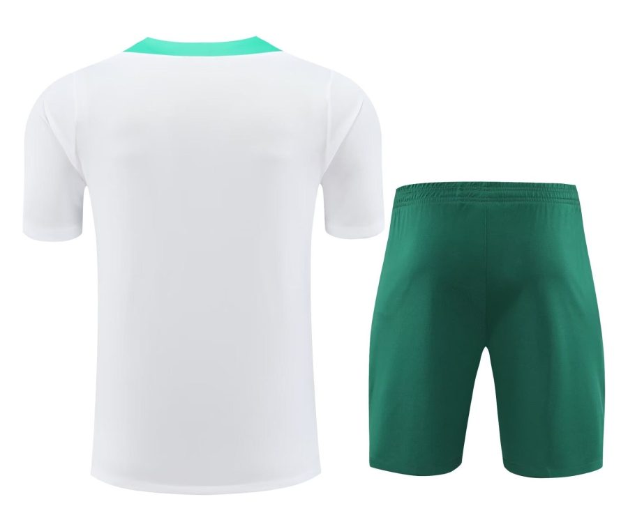 Conjunto camisola e calção Portugal temporada 2024 2025 vestuário de futebol