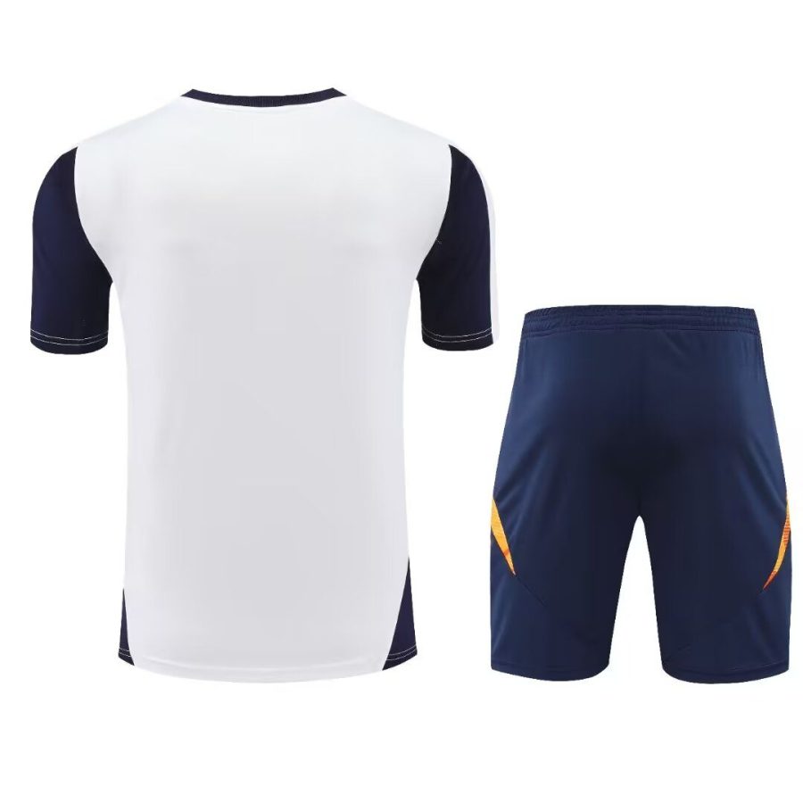 ensemble-maillot-et-short-real-madrid-saison-2024-2025-tenue-de-football Ensemble maillot et short Real Madrid saison 2024 2025 tenue de football