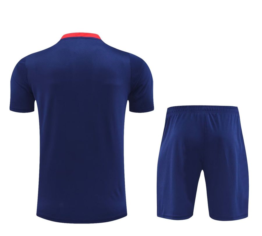 Conjunto PSG Principal época 2024 2025 camisola e calção de futebol