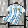 jersey-de-football-argentine-domicile-2026-rayures-bleu-ciel-et-blanc jersey de football Argentine domicile 2026 rayures bleu ciel et blanc