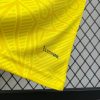 jersey-ukraine-domicile-2026-bleu-et-jaune-pour-supporter Camisola Ucrânia principal 2026 azul e amarela para adepto