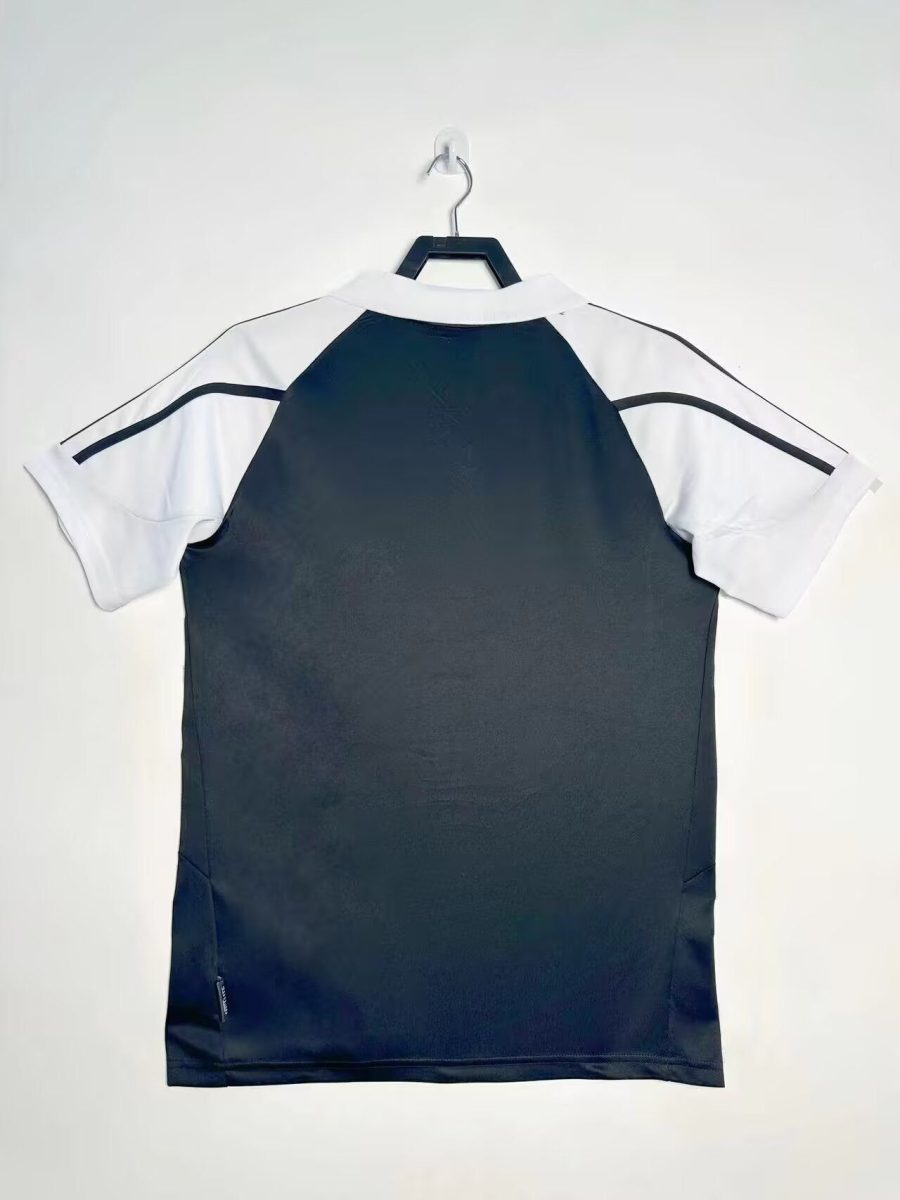camisola de futebol Real Madrid alternativa vintage início anos 2000