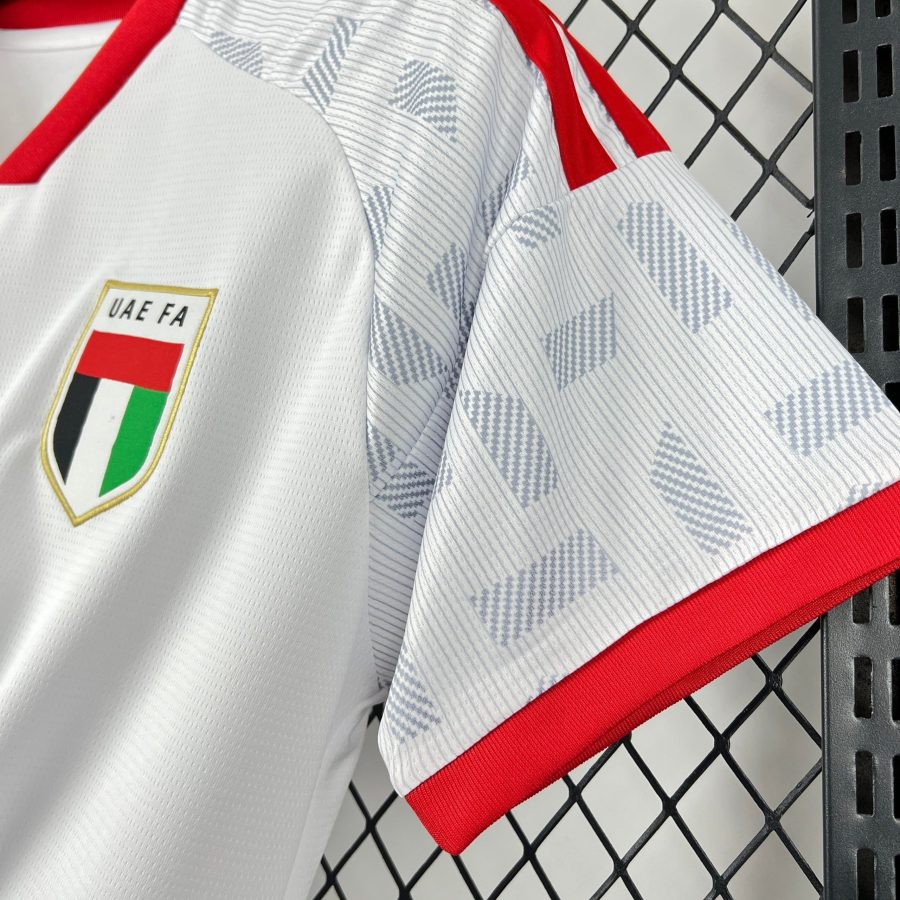 Camisola de futebol EAU principal 2026 cores da seleção nacional
