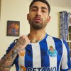 camisola de futebol FC Porto kit principal mangas curtas emblema do clube