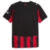camisola principal AC Milan época 2025 2026 vermelha e preta com emblema oficial