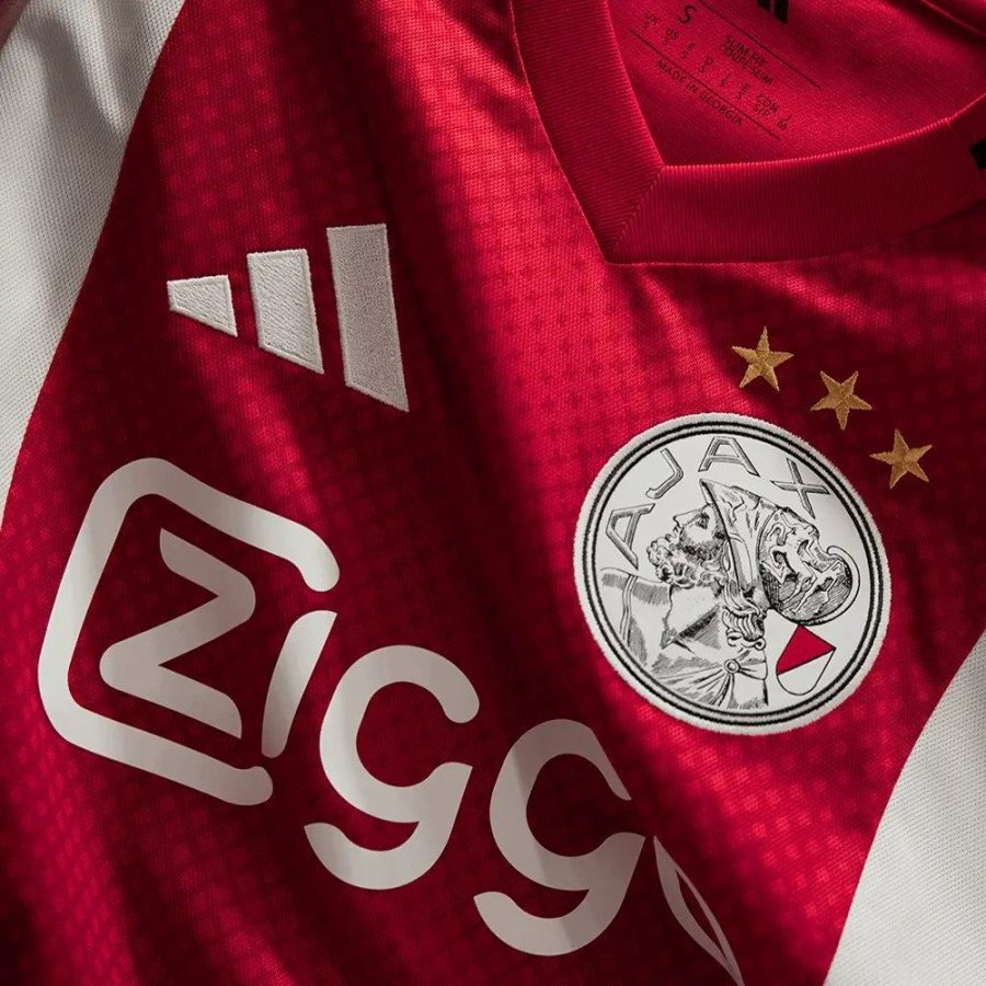 maillot-domicile-ajax-amsterdam-saison-2025-2026-rouge-et-blanc Camisola principal Ajax Amesterdão época 2025 2026 vermelho e branco