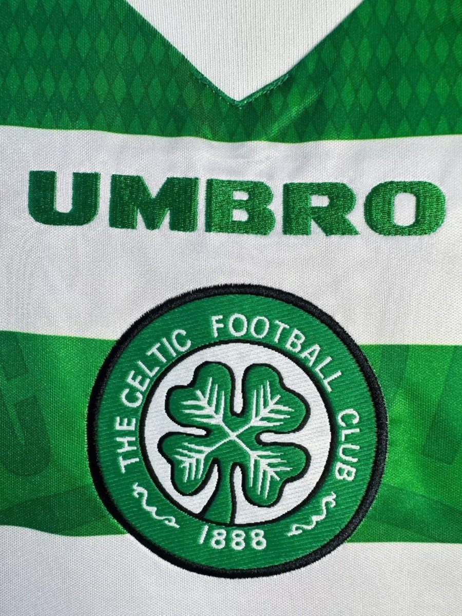 Camisola Principal Celtic FC época 1997 1998 cor verde e branca