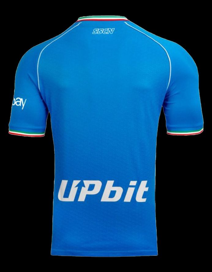 camisola principal do Napoli época vinte vinte três vinte vinte quatro azul