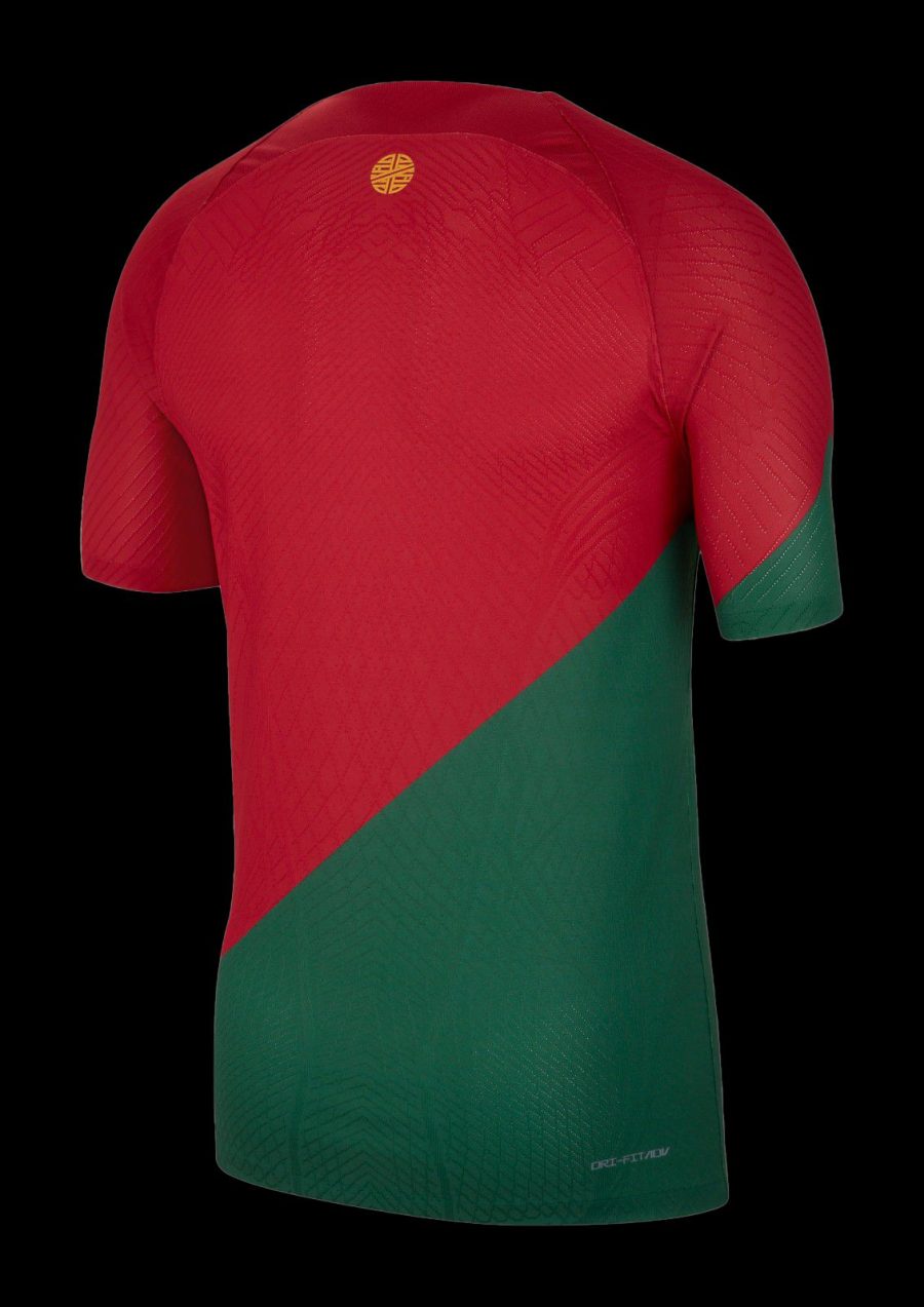 Camisola principal do Portugal vermelha e verde Mundial no Qatar 2022