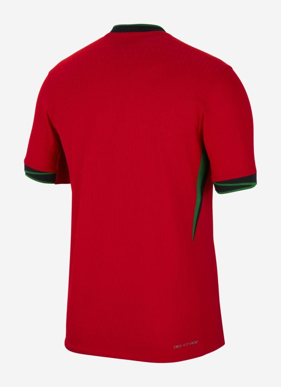 camisola principal de Portugal temporada 2024 vermelha e verde