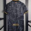 maillot-domicile-fc-barcelona-design-cityscape-saison-deux-mille-vingt-cinq-deux-mille-vingt-six camisola principal FC Barcelona design cityscape época dois mil vinte e cinco dois mil vinte e seis