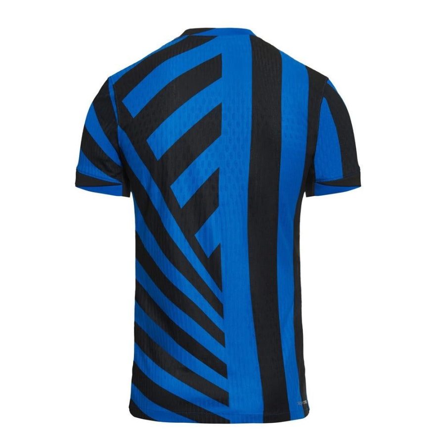 maillot-domicile-inter-milan-saison-deux-mille-vingt-quatre-deux-mille-vingt-cinq-bleu-et-noir Camisola principal Inter Milan época dois mil vinte e quatro dois mil vinte e cinco azul e preto