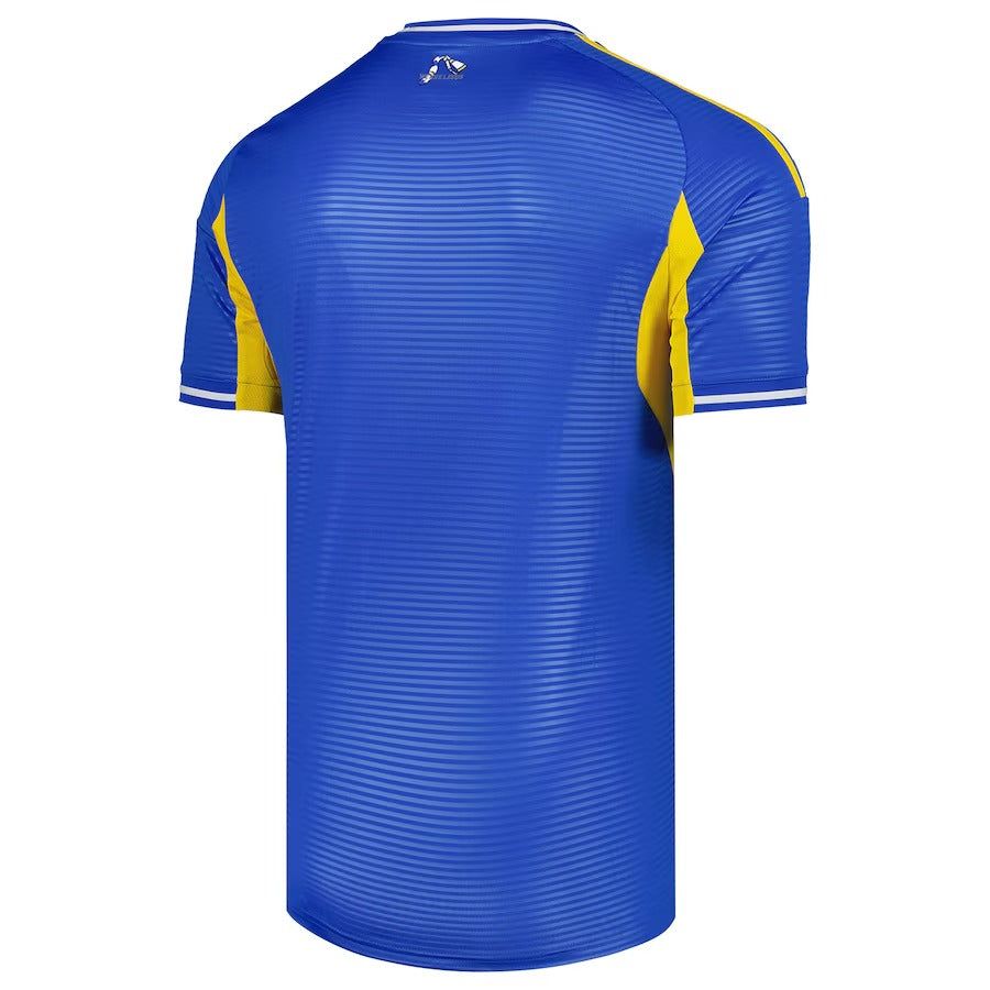 Maillot domicile Leeds United saison 2025 2026 tenue officielle blanche et bleue