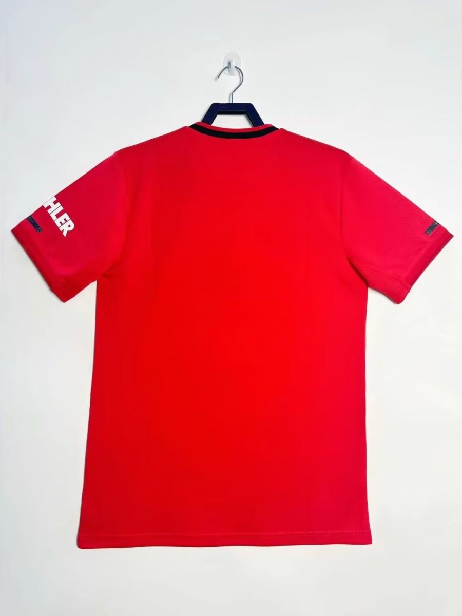 Camisola Principal Nottingham Forest época vintage vermelha com emblema do clube