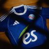 Camisola principal RC Strasbourg época 2025 2026