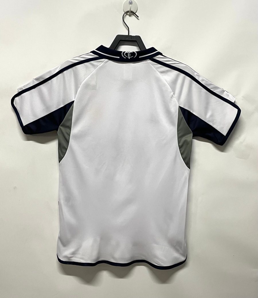 maillot-domicile-real-madrid-saison-deux-mille-deux-mille-un camisola principal Real Madrid época dois mil dois mil e um