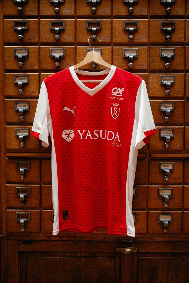 Camisola principal Stade de Reims época 2025 2026