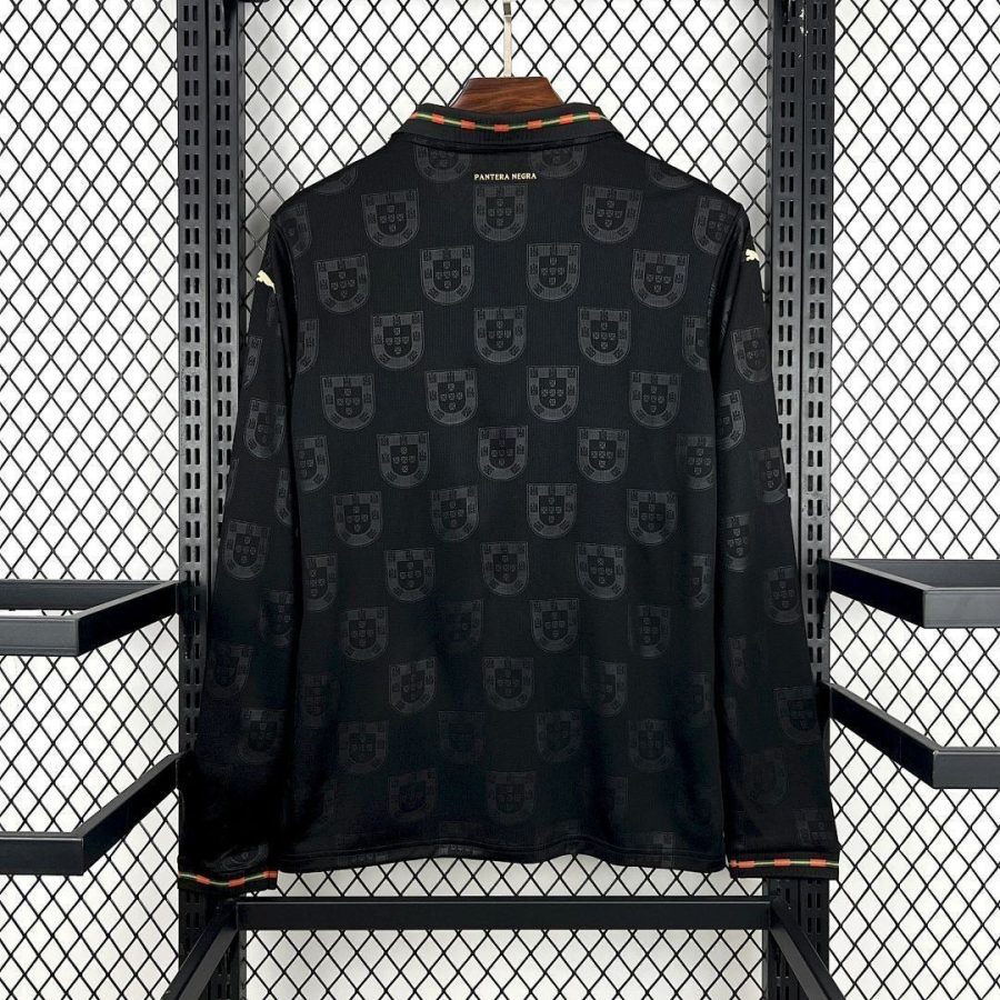 maillot-du-portugal-edition-speciale-eusebio-manches-longues-saison-2025-2026 Camisola de Portugal edição especial Eusébio mangas compridas época 2025 2026
