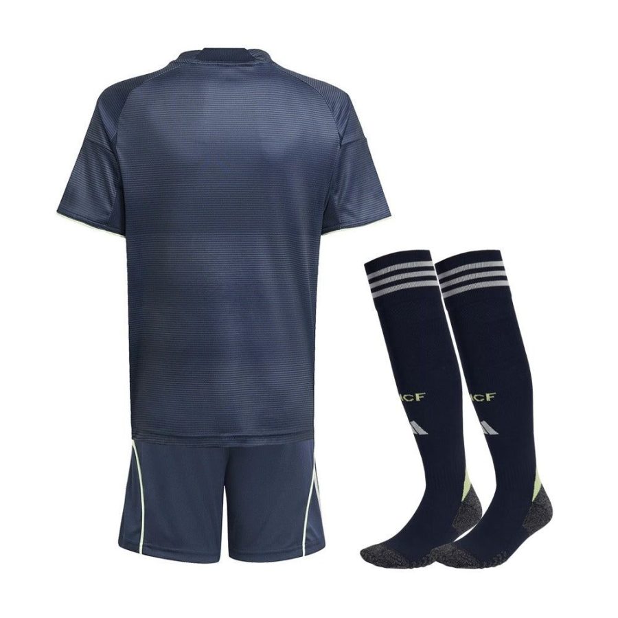 maillot-enfant-real-madrid-tenue-exterieure-saison-2025-2026 Camisola criança Real Madrid equipamento Alternativa época 2025 2026