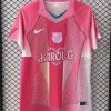 maillot-fc-barcelona-x-karol-g-rose CAMISOLA FC BARCELONA x KAROL G ROSA
