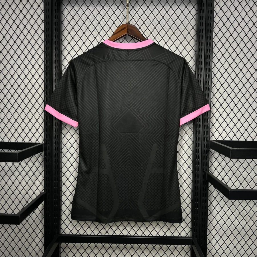 Camisola futebol Inter Milan design pink snake rosa para adeptos Nerazzurri