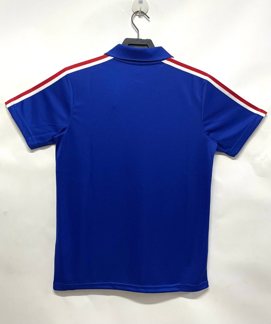 camisola retro azul dos Bleus futebol com emblema França