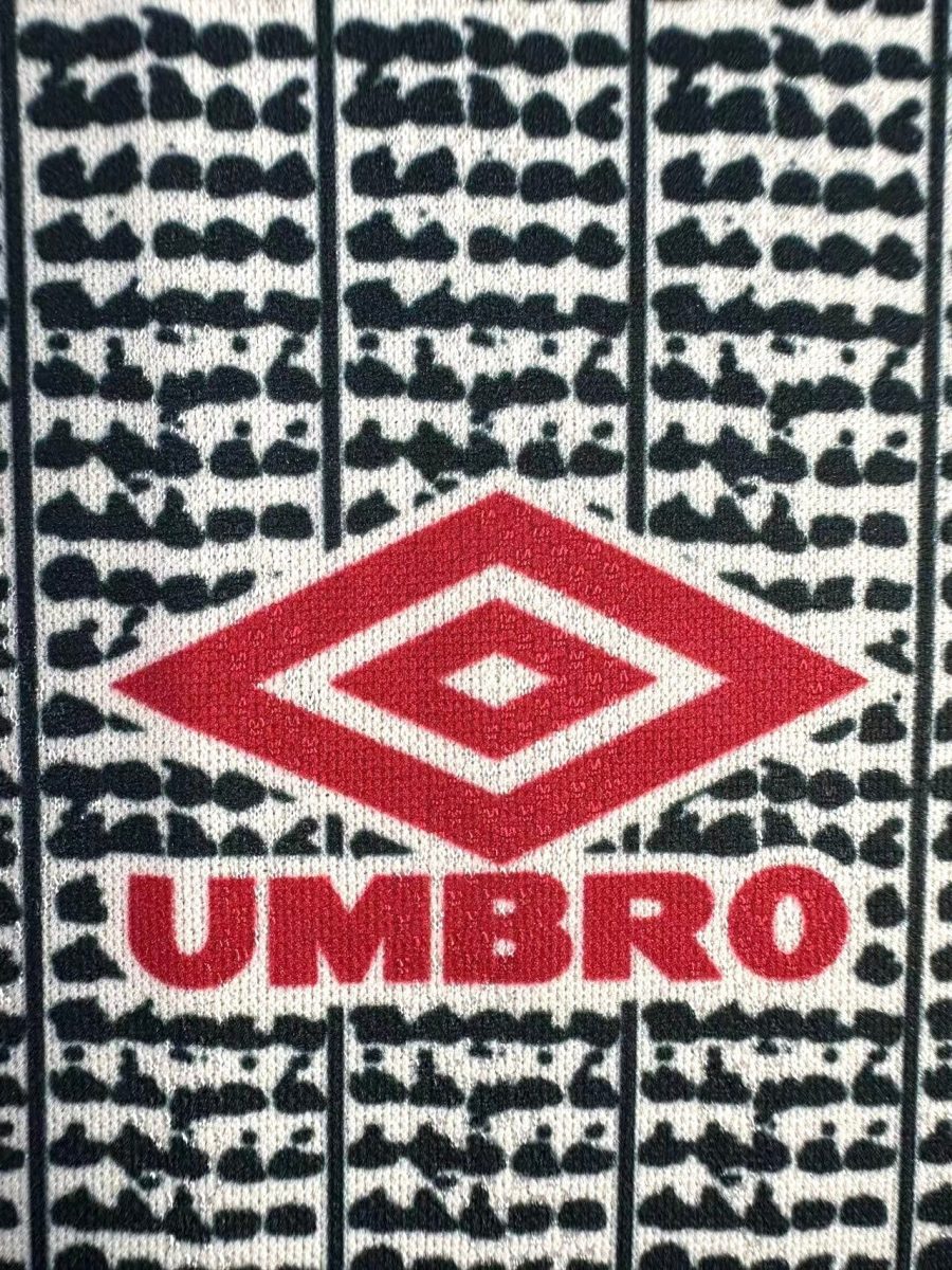 maillot-retro-manchester-united-exterieur-collection-supporter camisola retro Manchester United alternativa coleção adepto
