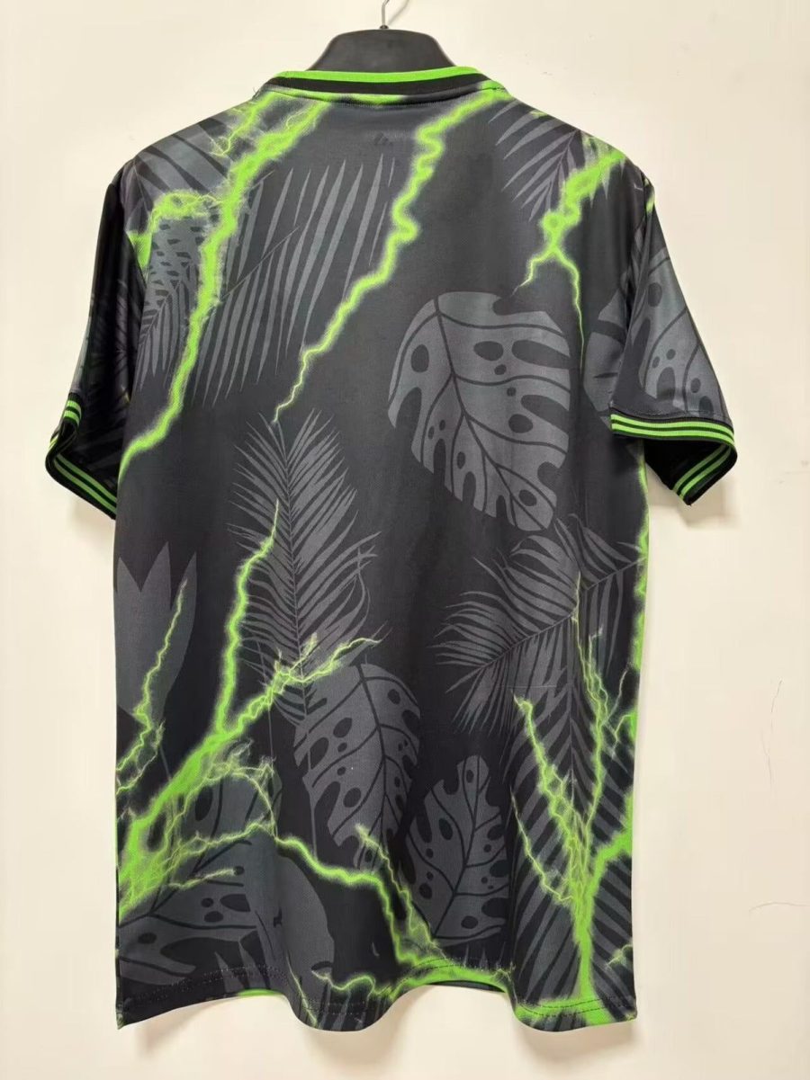 maillot-special-real-madrid-edition-2025-2026-tenue-officielle-de-football Camisola especial Real Madrid edição 2025 2026 equipamento oficial de futebol