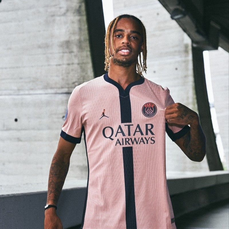 Camisola terceiro equipamento PSG temporada dois mil vinte e quatro dois mil vinte e cinco