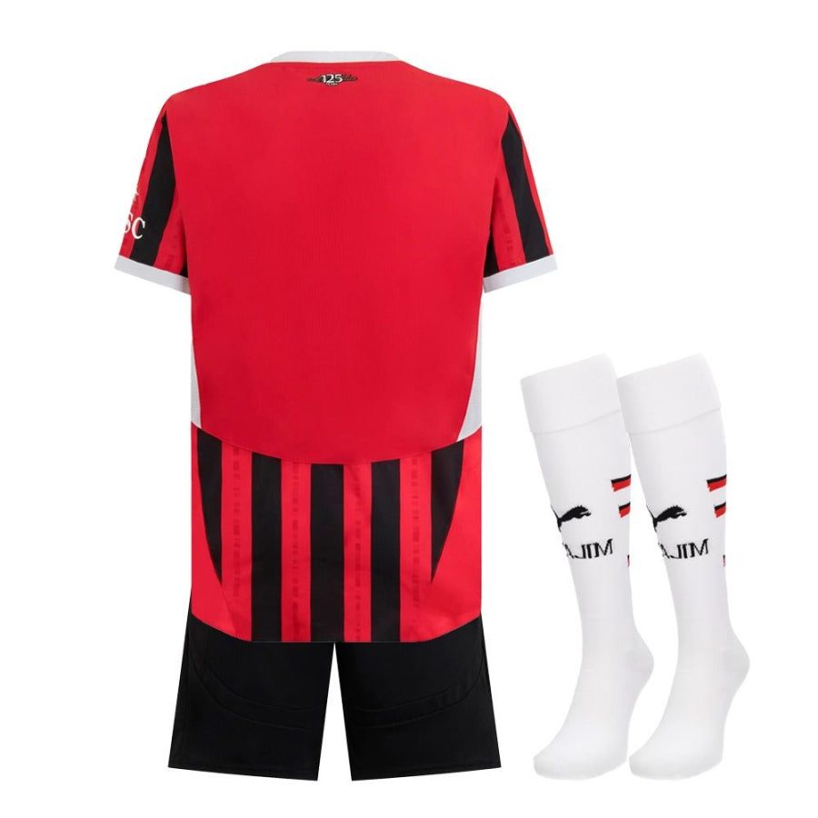 tenue-enfant-ac-milan-maillot-domicile-saison-2024-2025 equipamento criança AC Milan camisola principal época 2024 2025